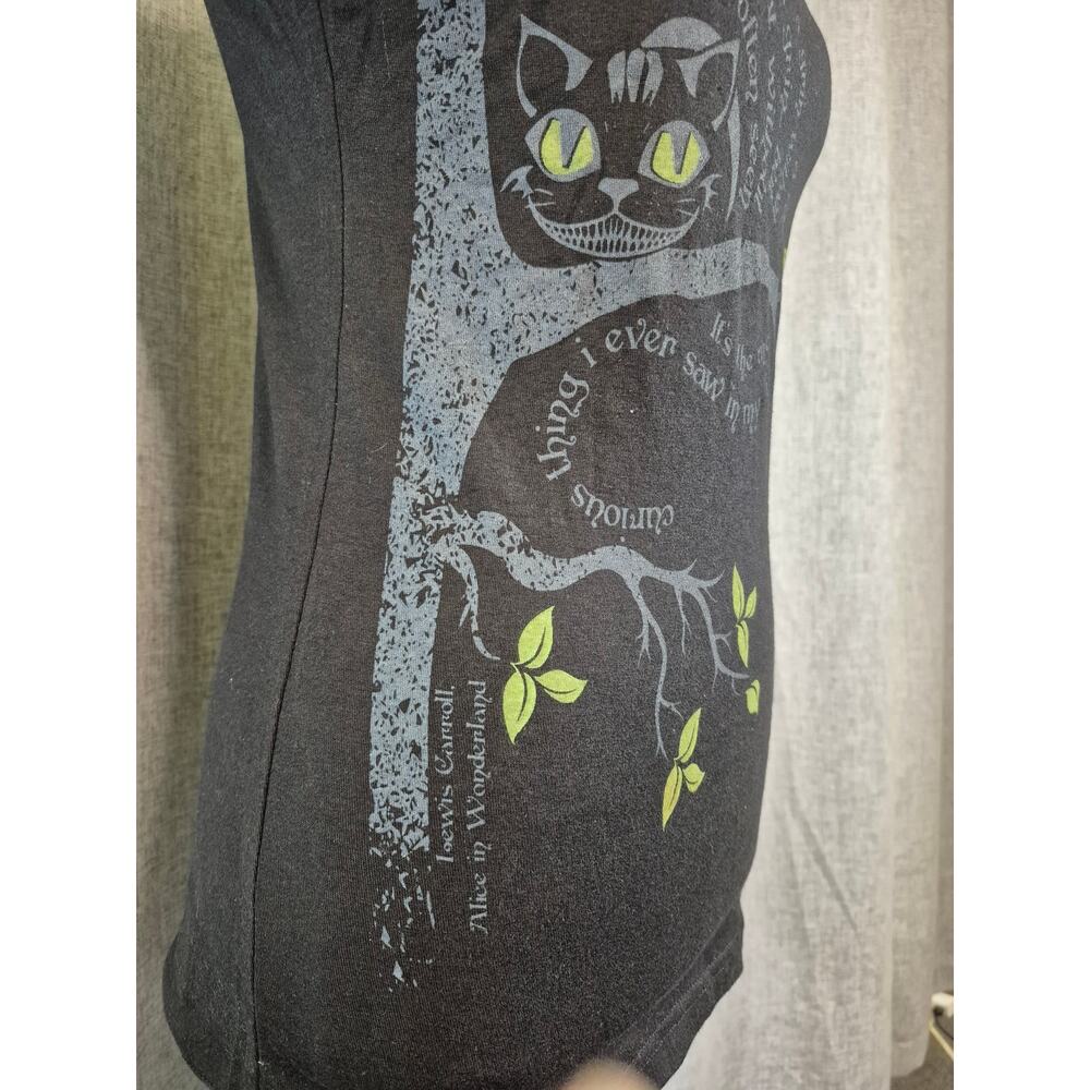 Alice in Wonderland Cheshire Cat Quote Graphic T-Shirt Medium Lewis Carroll NWOT - Picture 4 of 8